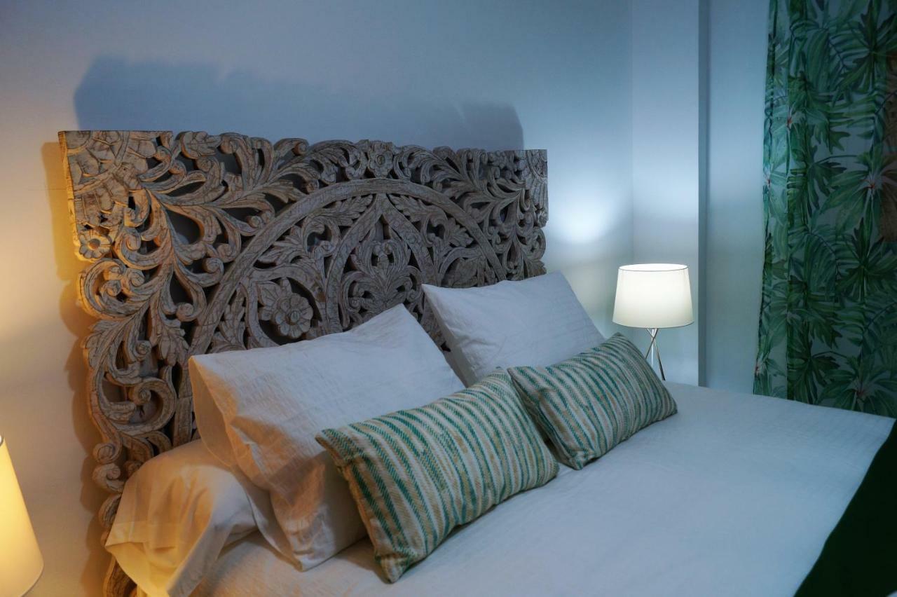 Apartamento Plaza Alfonso XII Malaga Luaran gambar